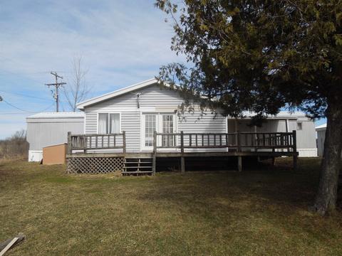 5869 Arnold Lake Rd, Gladwin, MI 48624 photo 2