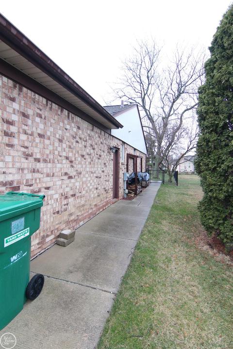 45850 Berthoud Dr, Macomb, MI 48044 photo 35