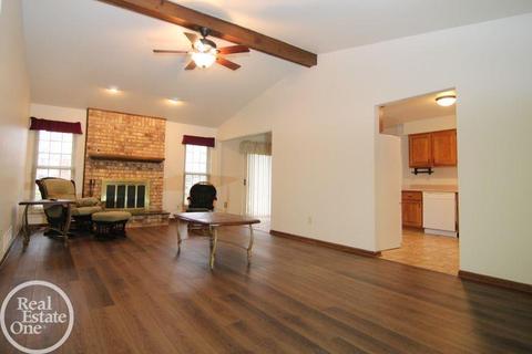 45850 Berthoud Dr, Macomb, MI 48044 photo 5