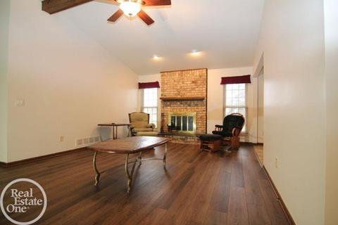 45850 Berthoud Dr, Macomb, MI 48044 photo 6