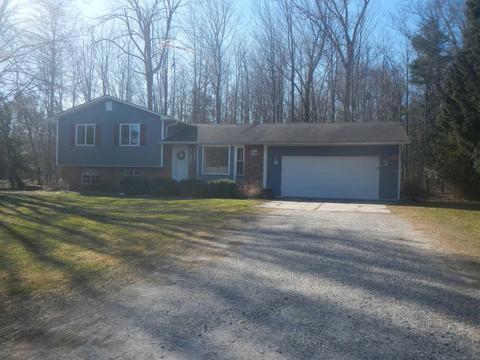 7190 Winford Ln, Carsonville, MI 48419