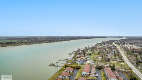 1715 River Rd Apt 3 #3, Saint Clair, MI 48079 photo 2