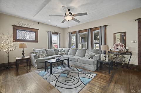 904 E Maumee St, Adrian, MI 49221 photo 8