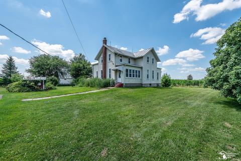 9269 Dixon Rd, Monroe, MI 48161 photo 1