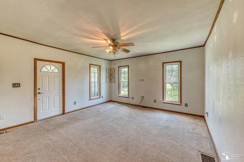 9269 Dixon Rd, Monroe, MI 48161 photo 5