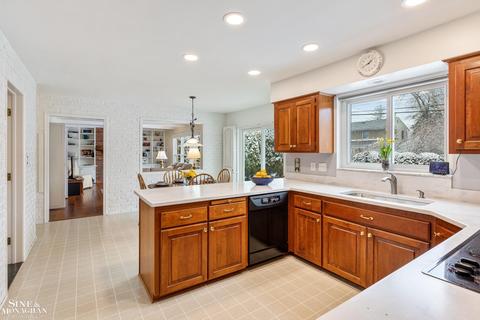 660 Pemberton Rd, Grosse Pointe Park, MI 48230 photo 10