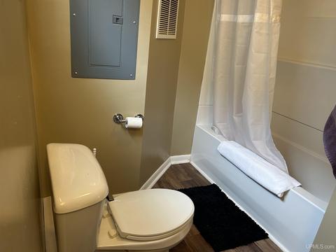 321 E Onota, Munising, MI 49862 photo 14
