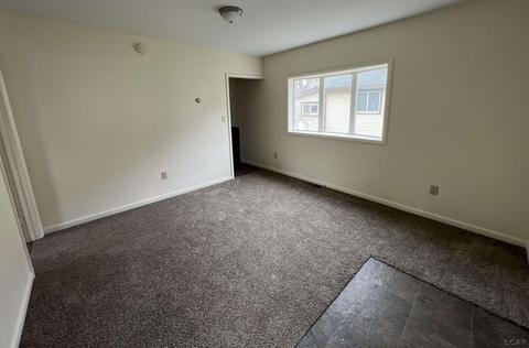 550 Tabor St, Adrian, MI 49221 photo 3