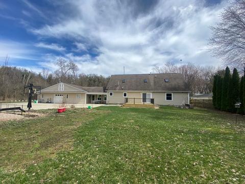 2385 Meadow St, Flushing, MI 48433 photo 9