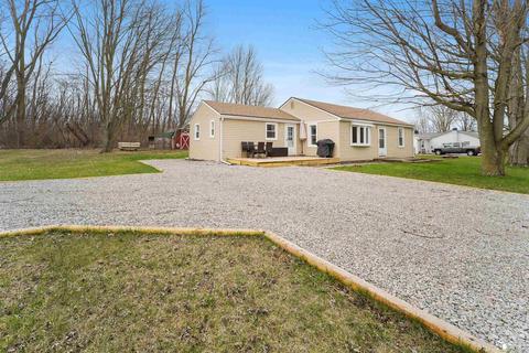 391 Ford, Carleton, MI 48117 photo 2