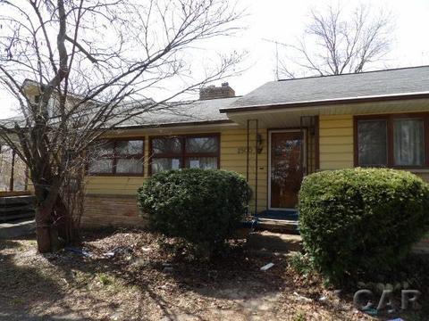 2500 Sandcreek, Adrian, MI 49221