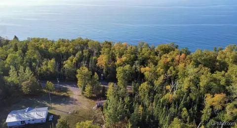 3914 Cedar Bay Rd, Calumet, MI 49913