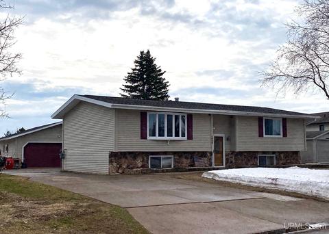 1650 Glenwood Ln, Ishpeming, MI 49849 photo 1