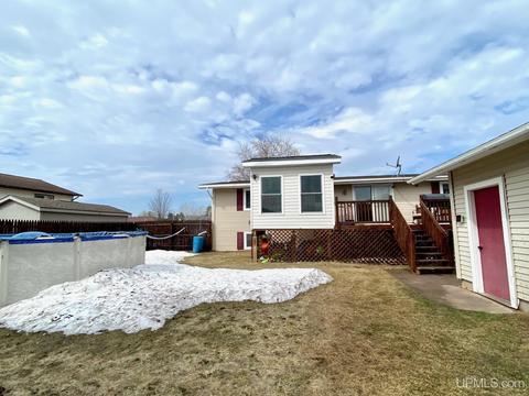 1650 Glenwood Ln, Ishpeming, MI 49849 photo 10