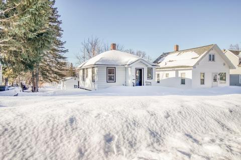 809 E B, Iron Mountain, MI 49801 photo 4