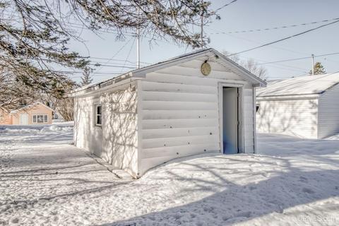 809 E B, Iron Mountain, MI 49801 photo 34