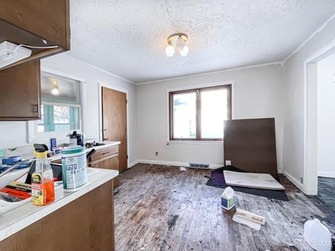 809 E B, Iron Mountain, MI 49801 photo 13