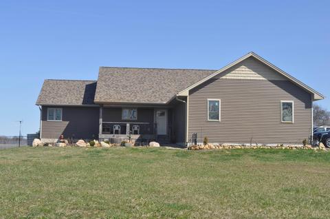 11380 Lambs Rd, Memphis, MI 48041