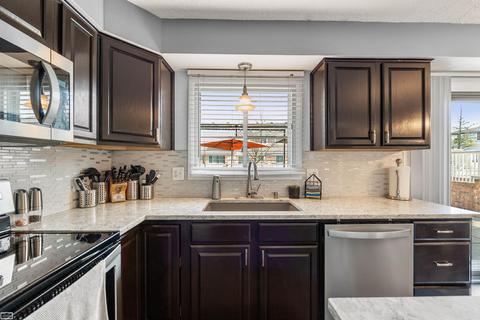 47111 Savannah Dr, Macomb, MI 48044 photo 11