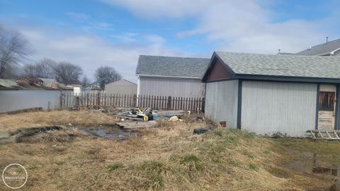 7314 Edlane, Algonac, MI 48001 photo 3
