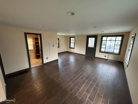 2306 Blades Ave, Flint, MI 48503 photo 3