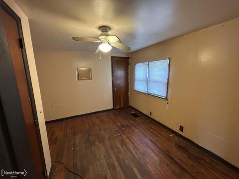 2306 Blades Ave, Flint, MI 48503 photo 10
