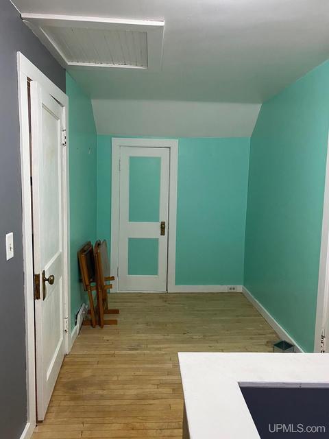 300 Gold, Ishpeming, MI 49849 photo 23