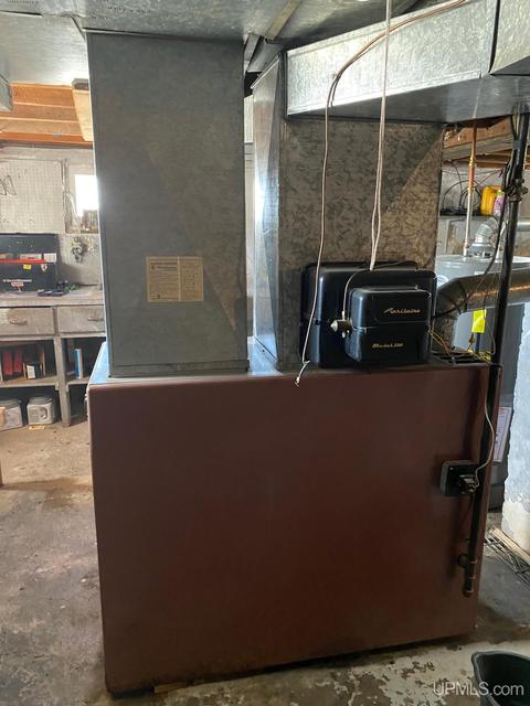 300 Gold, Ishpeming, MI 49849 photo 32