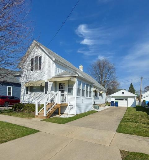 813 S Van Buren, Bay City, MI 48708