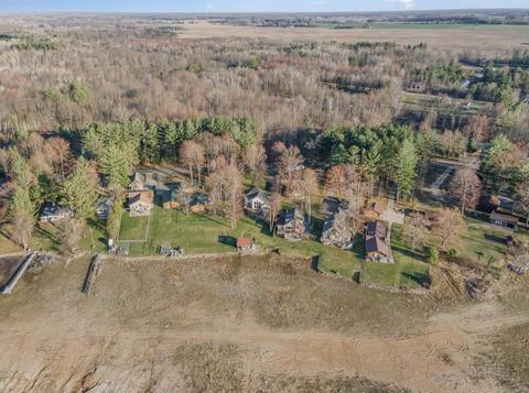 37 E Lakeshore Dr, Hope, MI 48628 photo 28