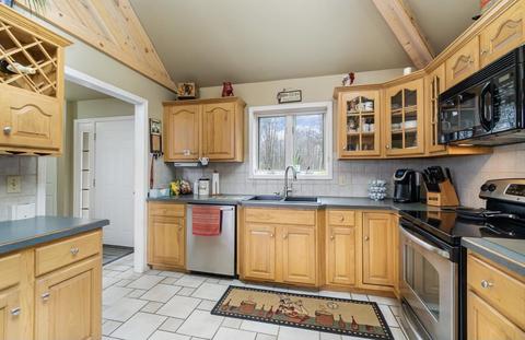 37 E Lakeshore Dr, Hope, MI 48628 photo 13