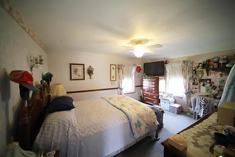 10215 W Mt Morris Rd, Flushing, MI 48433 photo 13