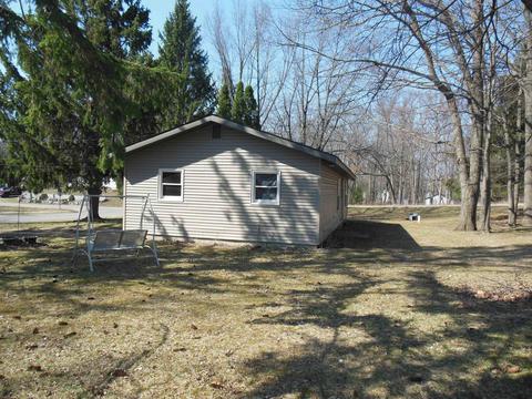 711 N Grant Ave, Harrison, MI 48625 photo 10