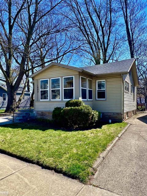 1802 College St, Ferndale, MI 48220