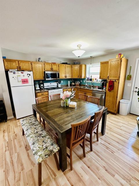 235 Marble, Ishpeming, MI 49849 photo 5