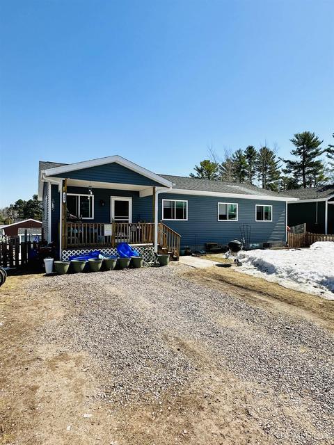 235 Marble, Ishpeming, MI 49849 photo 2