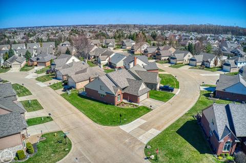 52411 Westcreek, Macomb, MI 48042 photo 47