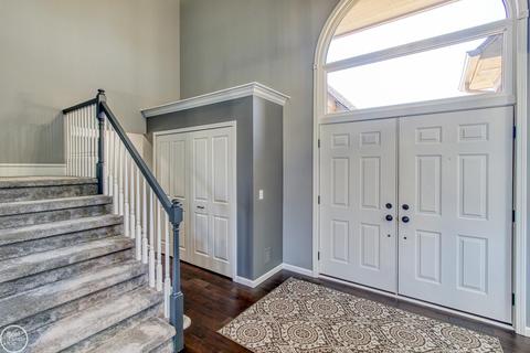 52411 Westcreek, Macomb, MI 48042 photo 2