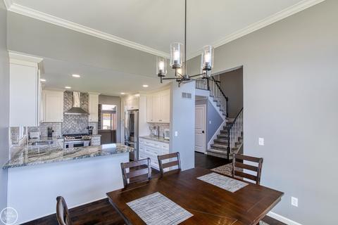 52411 Westcreek, Macomb, MI 48042 photo 10