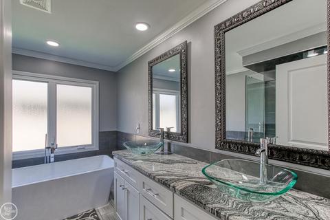 52411 Westcreek, Macomb, MI 48042 photo 22