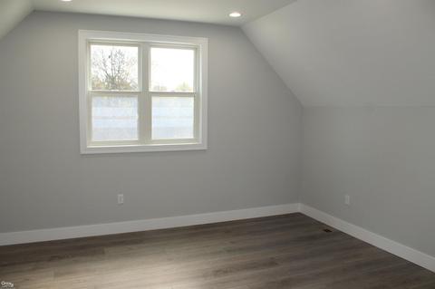 39211 Chart, Harrison Township, MI 48045 photo 20