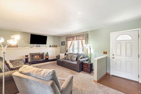 8596 Gallant Fox Trl, Flushing, MI 48433 photo 7