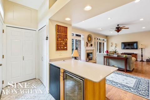 617 Rivard, Grosse Pointe, MI 48230 photo 13