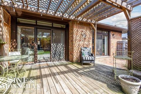 617 Rivard, Grosse Pointe, MI 48230 photo 41