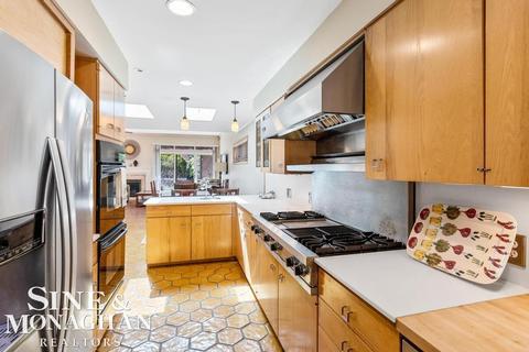 617 Rivard, Grosse Pointe, MI 48230 photo 21
