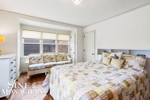 617 Rivard, Grosse Pointe, MI 48230 photo 23