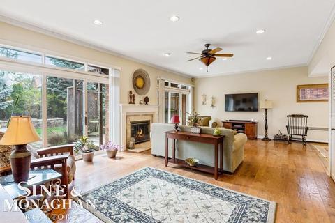617 Rivard, Grosse Pointe, MI 48230 photo 11