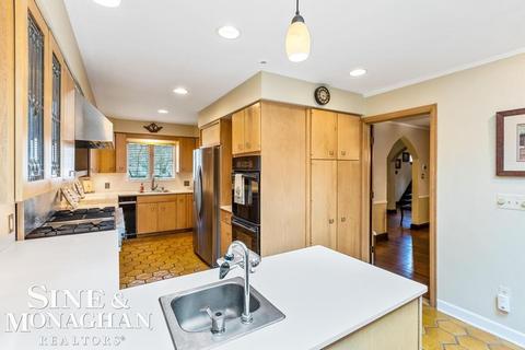 617 Rivard, Grosse Pointe, MI 48230 photo 19