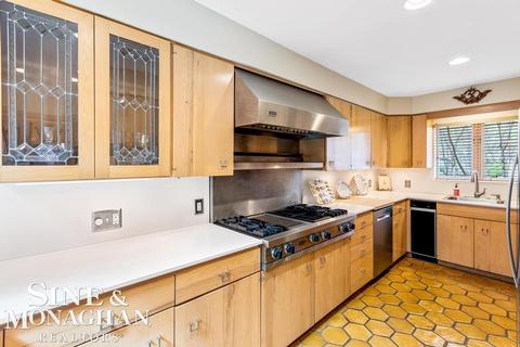 617 Rivard, Grosse Pointe, MI 48230 photo 20