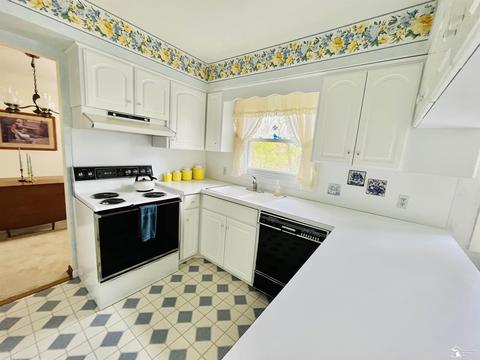 1525 Arbor, Monroe, MI 48162 photo 8